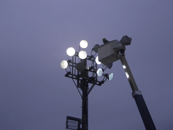 屋外照明工事の様子その1